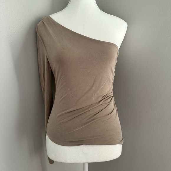 Dynamite Single Shoulder Top - Picture 1 of 8